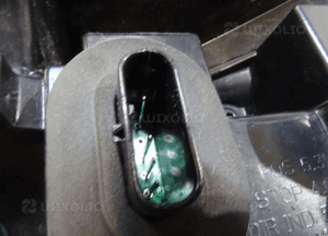 TESLA MODEL 3 LAMPA lewa  tył  TYLNA w klapę  1077401 LLU 10