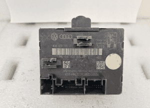 VW AG AUDI STEROWNIK MODUŁ DRZWI 4G8959795J 4