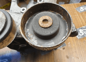 Łapa 06B903143L Uchwyt Alternator Mocowanie Wspornik 1.6 ALZ 2.0 ALT FSI 1.8 T AUDI A4 B6 B7 VW Passat 06B903143L 9
