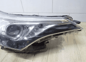 lampa prawa Przód Toyota Avensis T27 led 05-36 y57 2