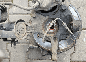 Renault Megane III 3 zwrotnica piasta prawa lewa 1