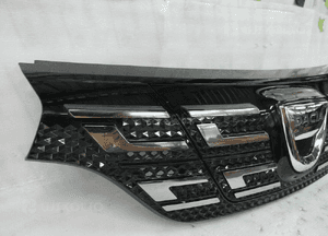 Dacia spring cały idealny grill atrapa 2