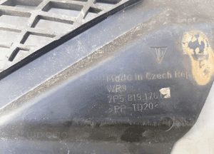 Kratka zaślepka podszybia Porsche Cayenne II 7P5819176 3