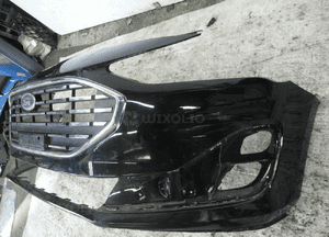 Ford focus MK4 lift z grilem idealny zderzak przedni 3