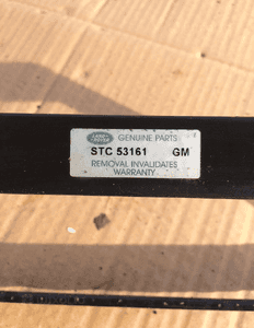 Kratka ochronna na lampę przód STC53161 LAND ROVER DEFENDER 3
