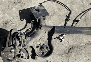 BELKA OS TYLNA ZAWIESZENIA FORD TRANSIT CONNECT II 2