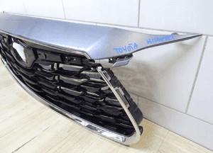 Toyota highlander atrapa grill 53111-0E250 oryginał 3