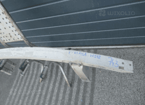 Belka przednia przód zderzaka strefa zgniotu mercedes e-klasa W212 A2126201500 5