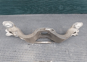 Łapa Wspornik 8E0399263S Poduszka Podpora Belka Skrzyni Skrzynia Biegów Audi A4 B6 B7 7