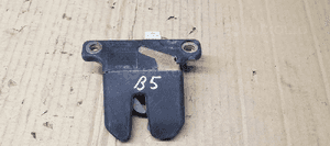 Zamek klapy bagażnika VW Passat B5 FL Sedan 3B5827505A 1