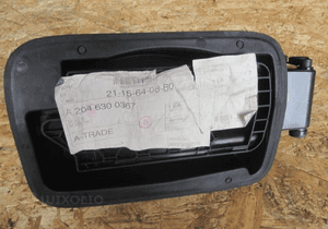 MERCEDES C 204 klapka wlewu paliwa stelaż 2046300367