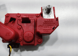 Klema plus plusowa akumulatora pirotechniczna bmw E90 E91 6982227 2008-2012 4