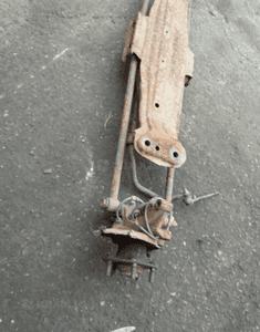 Mazda 626 97-02 Sanki belka z wahaczami tył tylne 2