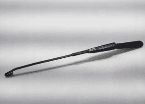 RAMIĘ WYCIERACZKI LEWE KIEROWCY PRZÓD PRZEDNIE TRAFIC II VIVARO 7700311582 2