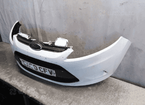 Zderzak przód przedni do ford fiesta MK7 vii H9 biały 2