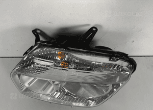 Lampa przod przednia lewa dacia duster i 1 2010- zwykla 2606000069R cala 4