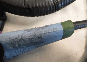 JAGUAR XK8 XK 8 X100 4.0 WIĄZKA PODŁUŻNICY 9