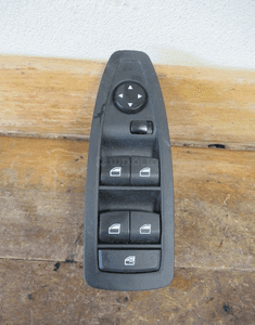Przełącznik panel szyb lewych przednich bmw 1 F20 9208109-03 2