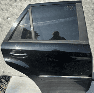Drzwi prawy tyl tylne kpl mercedes ml W164 C197 fv 1