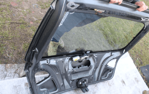 Tylna klapa audi A4 B8 avant LX7R 2012 20