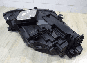 Ford Kuga MK3 lampa LV4B-13E015-FB 8