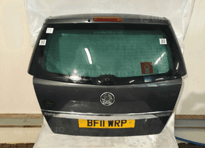 Klapa bagaznika tył tylna opel zafira b Z177 1