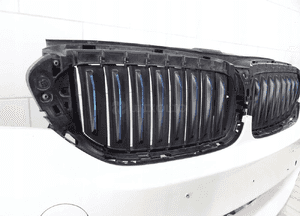 Zderzak przód bmw 5 G30 G31 m pakiet 8072205 7