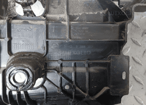 Mini cooper countryman ii F60 1.5T ślizgi slizg zderzaka tyl tylniego 7389358 7389358 4