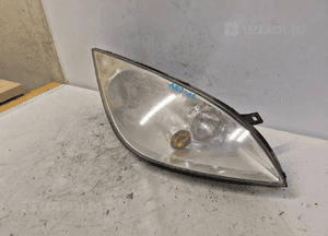 .  PRZOD PRZEDNIA LAMPA PRAWA MITSUBISHI COLT 6 2