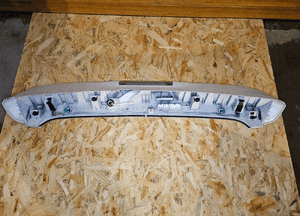 Toyota PRIUS PLUS spoiler lotka 070 2