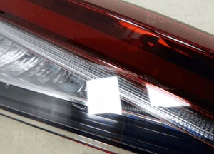 Skoda enyaq iv lampa w klapę lewy tył lewa tylna 10