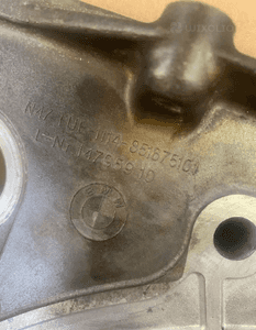Osłona obudowa rozrządu BMW F10 2.0D 8516751 2