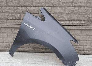 Toyota prius plus błotnik przedni prawy 1
