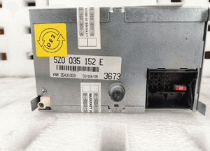 ORYGINALNE Radio RCD 200 Volkswagen 5Z0035152EX 5Z0057152EX NOWE 5