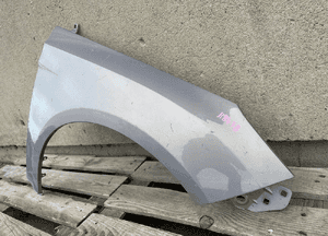 Blotnik przod przedni prawy ford focus MK3 iii 3 2010- bardzo ladny 2