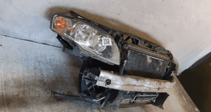 Pas przedni audi A4 B7 belka wzmocnienie czołowe chłodnica wody wentylator obudowa diesel 4