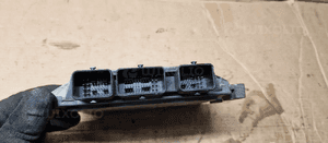 Komputer sterownik silnika Renault Clio III Lift 1.2 TCE 8201077701 8200700600 2