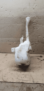 Zbiorniczek spryskiwaczy Nissan Micra K11 5