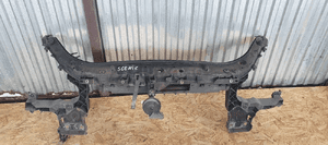 Pas przedni wzmocnienie Renault Scenic II 1