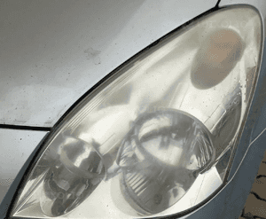 Toyota Corolla Verso lift 04-07 lampa przod prawa    EU 4