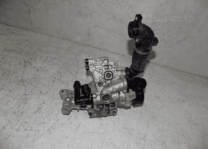 BMW 3 G20 G21 330e 2.0i POMPA WODY 8650987 5