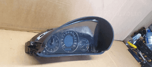 Licznik zegary oryginał Mercedes CLK W209 1.8 Kompresor A2095403111 3