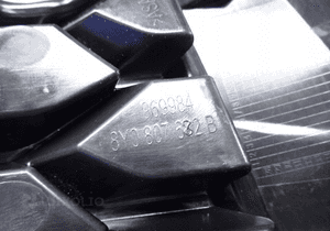 Kratka w zderzak prawa audi A3 8Y 8Y0807682B 8
