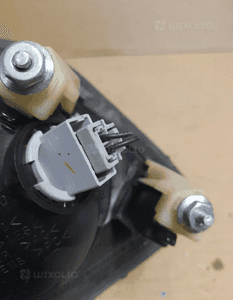 LAMPA PRAWY TYŁ W KLAPĘ MAZDA 3 nr P2913R 5