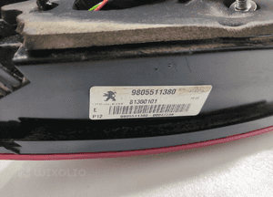 Lampa lewa lewy tył tylna w klapę peugeot 3008 i 9805511380 2013-2016 lift 9