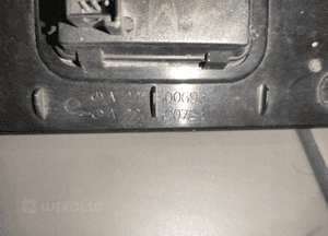 Mercedes W221 lift sklasa przycisk otwierania klapy listwa osłona zamka kpl 9