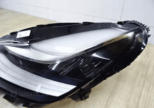 Tesla 3 lampa lewy przód full led 1077375-00-C 4