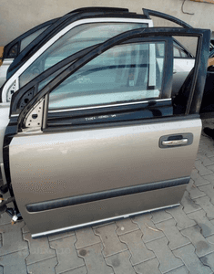 Nissan X-Trail drzwi przod przednie prawe 2