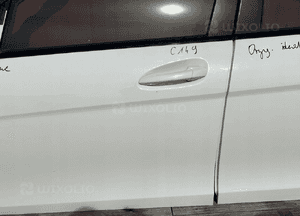 Mercedes W204 lift drzwi 149 lewy przód oryginał w kolor 13