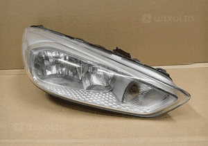 LAMPA PRAWA PRAWY REFLEKTOR FORD FOCUS MK3 LIFT 14- 1